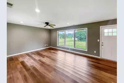 830 W 4th Street, Rush City, MN 55069 - Photo 6