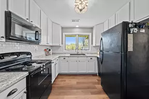 830 W 4th St, Rush City, MN 55069 - Photo 2