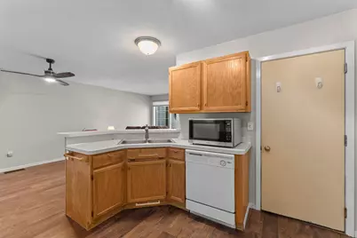 9915 Fillmore Street NE, Blaine, MN 55434 - Photo 4