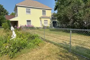 206 E 3rd St, Starbuck, MN 56381 - Photo 6