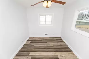 6412 Indiana Ave N, Brooklyn Center, MN 55429 - Photo 12
