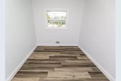 6412 Indiana Avenue N, Brooklyn Center, MN 55429 - Photo 8