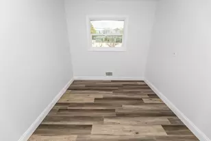 6412 Indiana Ave N, Brooklyn Center, MN 55429 - Photo 8