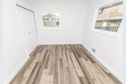 6412 Indiana Avenue N, Brooklyn Center, MN 55429 - Photo 10