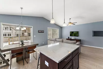 2241 7th Street N, North Saint Paul, MN 55109 - Photo 12