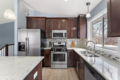 2241 7th Street N, North Saint Paul, MN 55109 - Photo 10