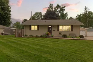 737 13th St NE, Owatonna, MN 55060 - Photo 1