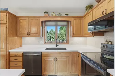 1245 Island View Drive, New Richmond, WI 54017 - Photo 12