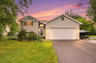 505 Deerwood Ct, Hammond, WI 54015 - Photo 1