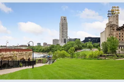 1111 W River Parkway #10E, Minneapolis, MN 55415 - Photo 28