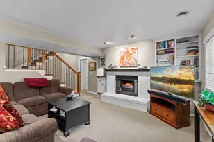 160 Bluff Ridge Ct, Chanhassen, MN 55317 - Photo 36