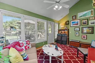 160 Bluff Ridge Ct, Chanhassen, MN 55317 - Photo 48