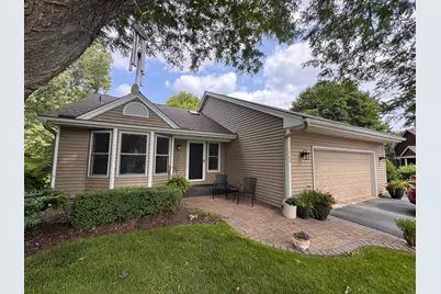 160 Bluff Ridge Court, Chanhassen, MN 55317 - Photo 1