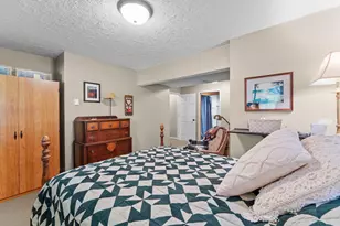 160 Bluff Ridge Ct, Chanhassen, MN 55317 - Photo 44