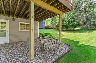 160 Bluff Ridge Ct, Chanhassen, MN 55317 - Photo 52