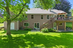 160 Bluff Ridge Ct, Chanhassen, MN 55317 - Photo 58