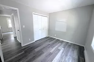 325 W 9th St, New Richmond, WI 54017 - Photo 16
