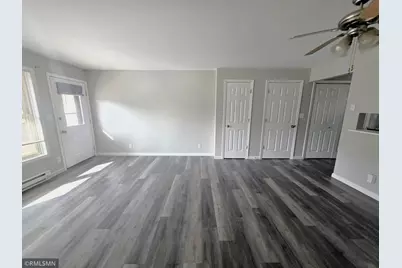 325 W 9th Street #B, New Richmond, WI 54017 - Photo 6