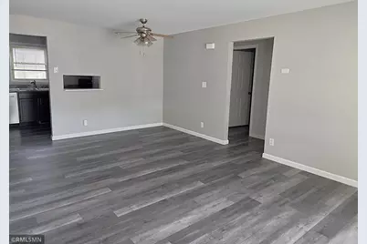 325 W 9th Street #B, New Richmond, WI 54017 - Photo 8