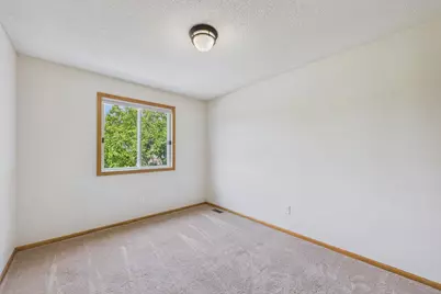 7797 Hemingway Avenue S, Cottage Grove, MN 55016 - Photo 18