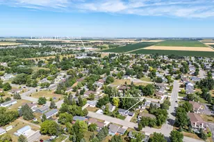 511 4th Ave NE, Crookston, MN 56716 - Photo 2