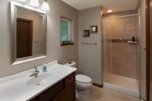 304 Tanager Rd, Mankato, MN 56001 - Photo 12