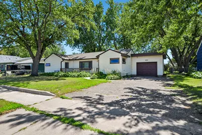 1824 9th Street, White Bear Lake, MN 55110 - Photo 4