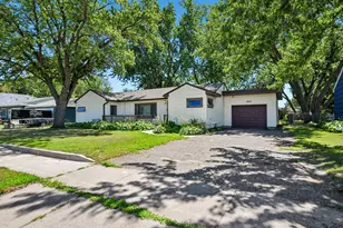 1824 9th St, White Bear Lake, MN 55110 - Photo 4
