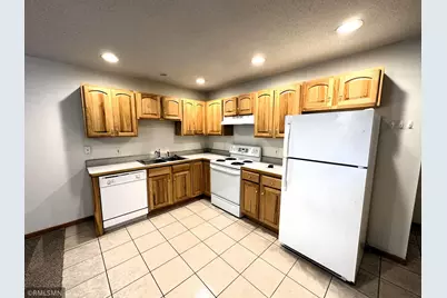 1271 Pinewood Trail #8, New Richmond, WI 54017 - Photo 4