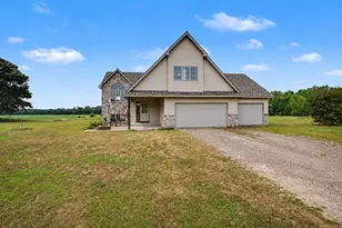 35824 Lincoln Rd, North Branch, MN 55056 - Photo 1