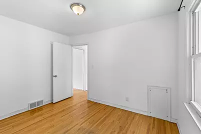 1081 Hubbard Avenue, Saint Paul, MN 55104 - Photo 14