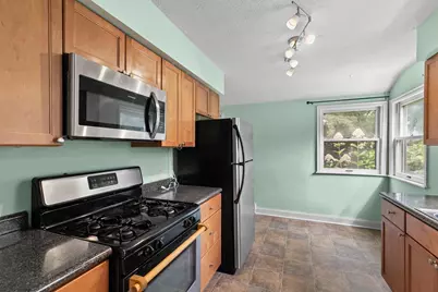 1081 Hubbard Avenue, Saint Paul, MN 55104 - Photo 10