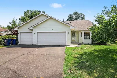 1207 Dakota Street S, Shakopee, MN 55379 - Photo 2