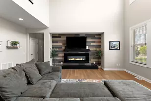 5255 Jewel Ln N, Plymouth, MN 55446 - Photo 18