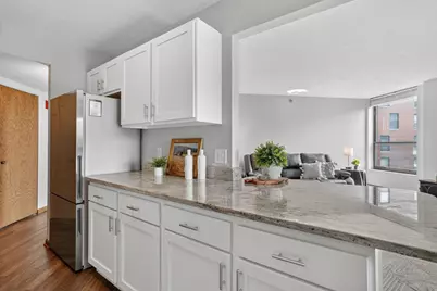 6615 Lake Shore Drive S #707, Richfield, MN 55423 - Photo 4