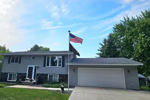 2213 20th Ave SW, Willmar, MN 56201 - Photo 2