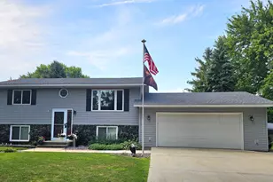 2213 20th Ave SW, Willmar, MN 56201 - Photo 1