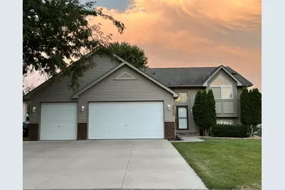 18784 Dupont Way, Farmington, MN 55024 - Photo 4