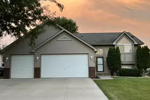 18784 Dupont Way, Farmington, MN 55024 - Photo 4