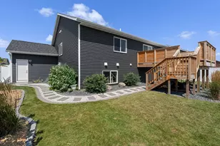 2102 14th Ave NE, Austin, MN 55912 - Photo 8