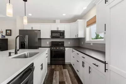 2102 14th Avenue NE, Austin, MN 55912 - Photo 32