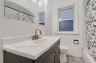 2002 Bush Ave E, Saint Paul, MN 55119 - Photo 4