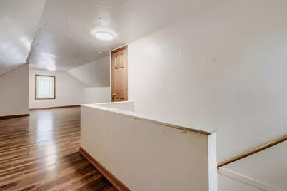 2002 Bush Avenue E, Saint Paul, MN 55119 - Photo 8
