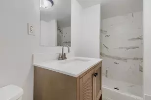 2002 Bush Ave E, Saint Paul, MN 55119 - Photo 16