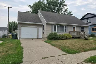 306 E Crawford St, Luverne, MN 56156 - Photo 2