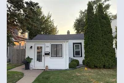 304 11th Avenue S, South Saint Paul, MN 55075 - Photo 1