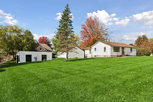 15601 Martin Dr, Burnsville, MN 55306 - Photo 2
