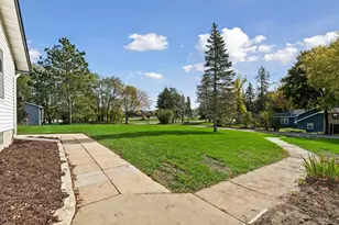 15601 Martin Dr, Burnsville, MN 55306 - Photo 42