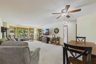 32 11th Ave S, Hopkins, MN 55343 - Photo 4