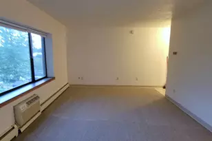 122 Spring St, River Falls, WI 54022 - Photo 4
